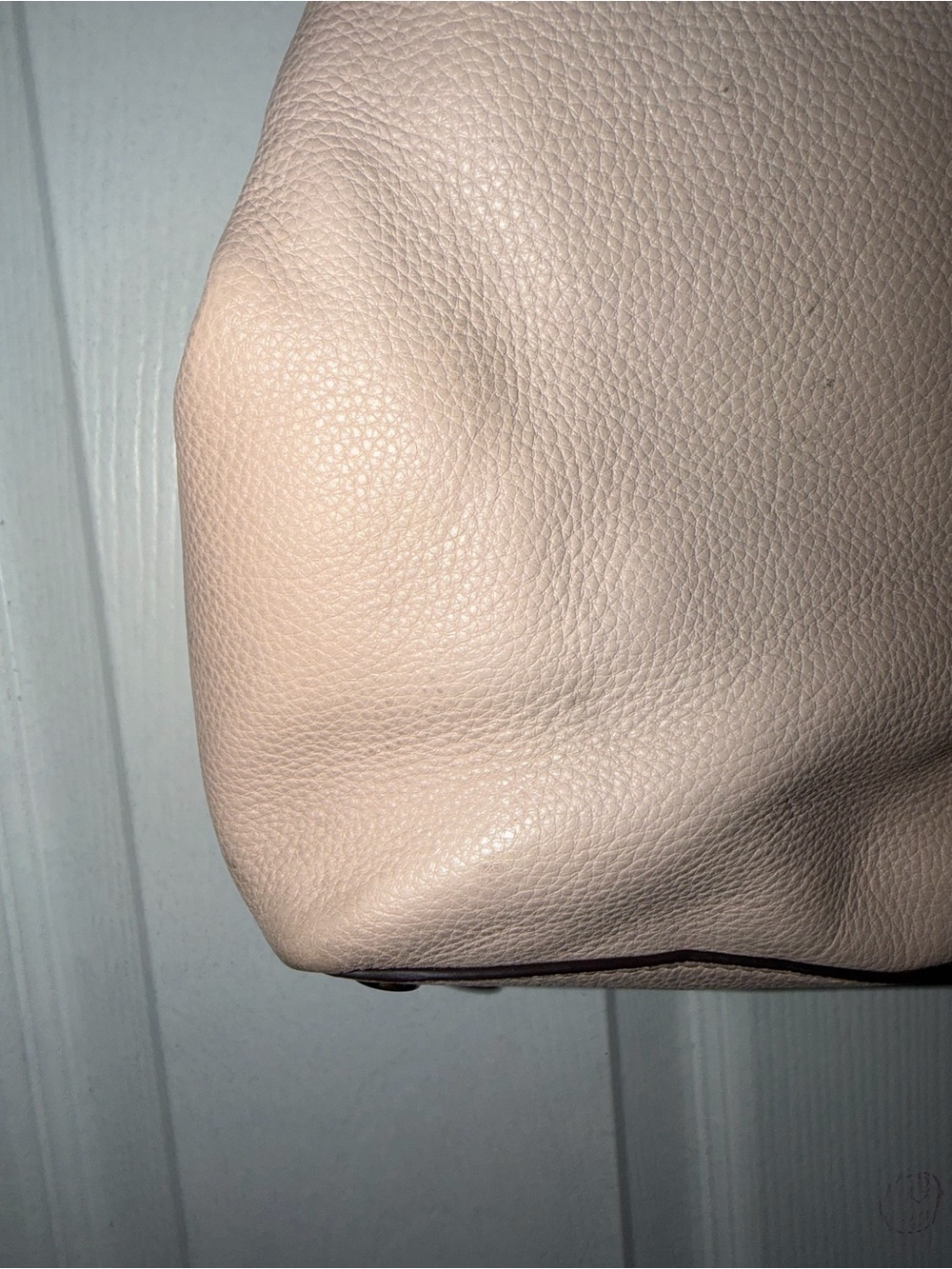 Michael Kors Pale Blush Leather Shoulder Tote with Gold Hardware - Picture 8 of 12